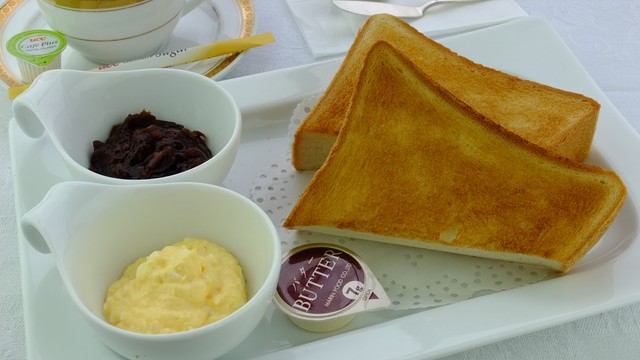【朝食メニュー】よくばりトースト