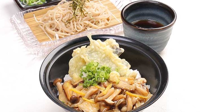 秋刀魚の天丼とミニざるそば